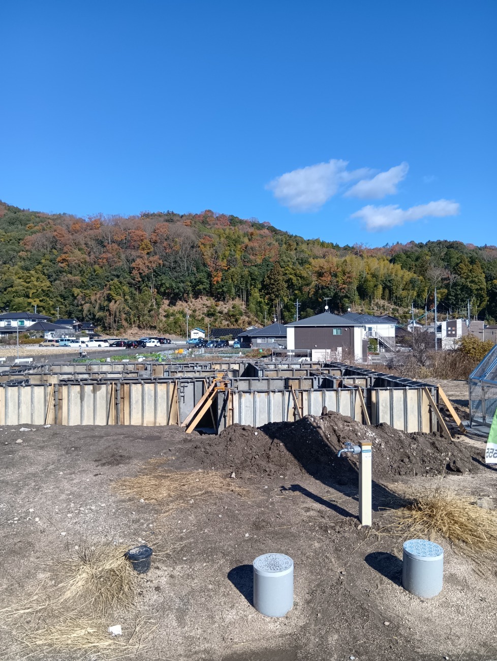 写真：【施工中】伴中央の家１