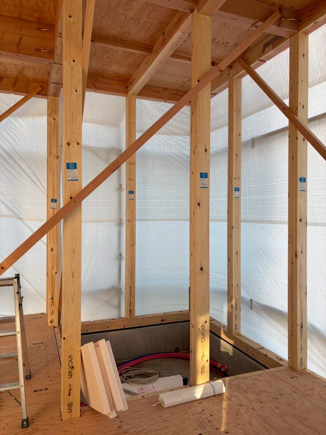 写真：【施工中】伴中央の家１